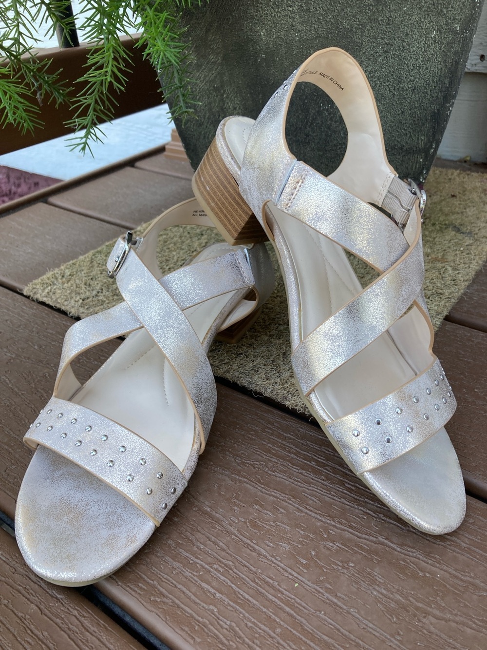 Relativity size 8M metallic gold finished studded sandals